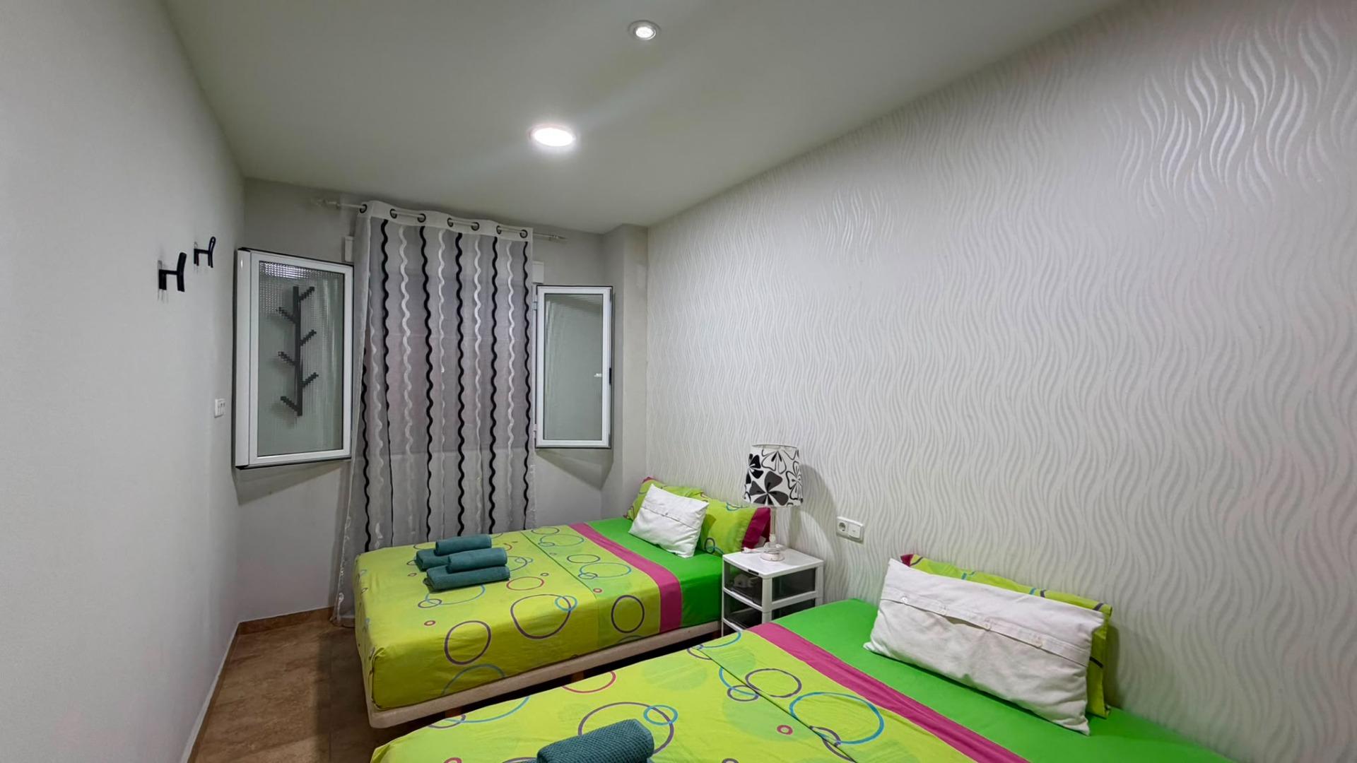 For sale - 3 Bedroom 1 Bathroom Apartment in Torrevieja - Acequion  - Alicante