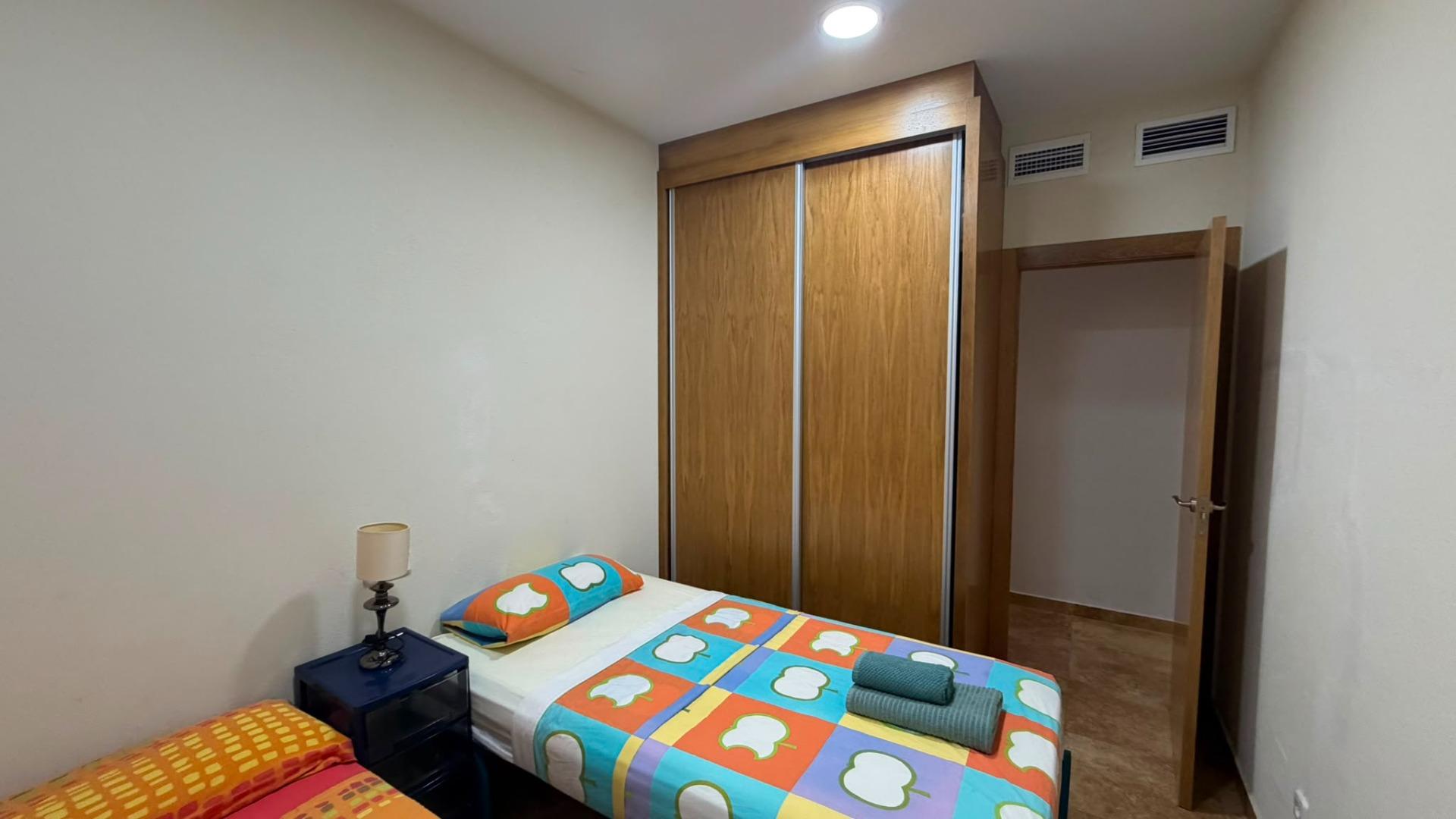 For sale - 3 Bedroom 1 Bathroom Apartment in Torrevieja - Acequion  - Alicante