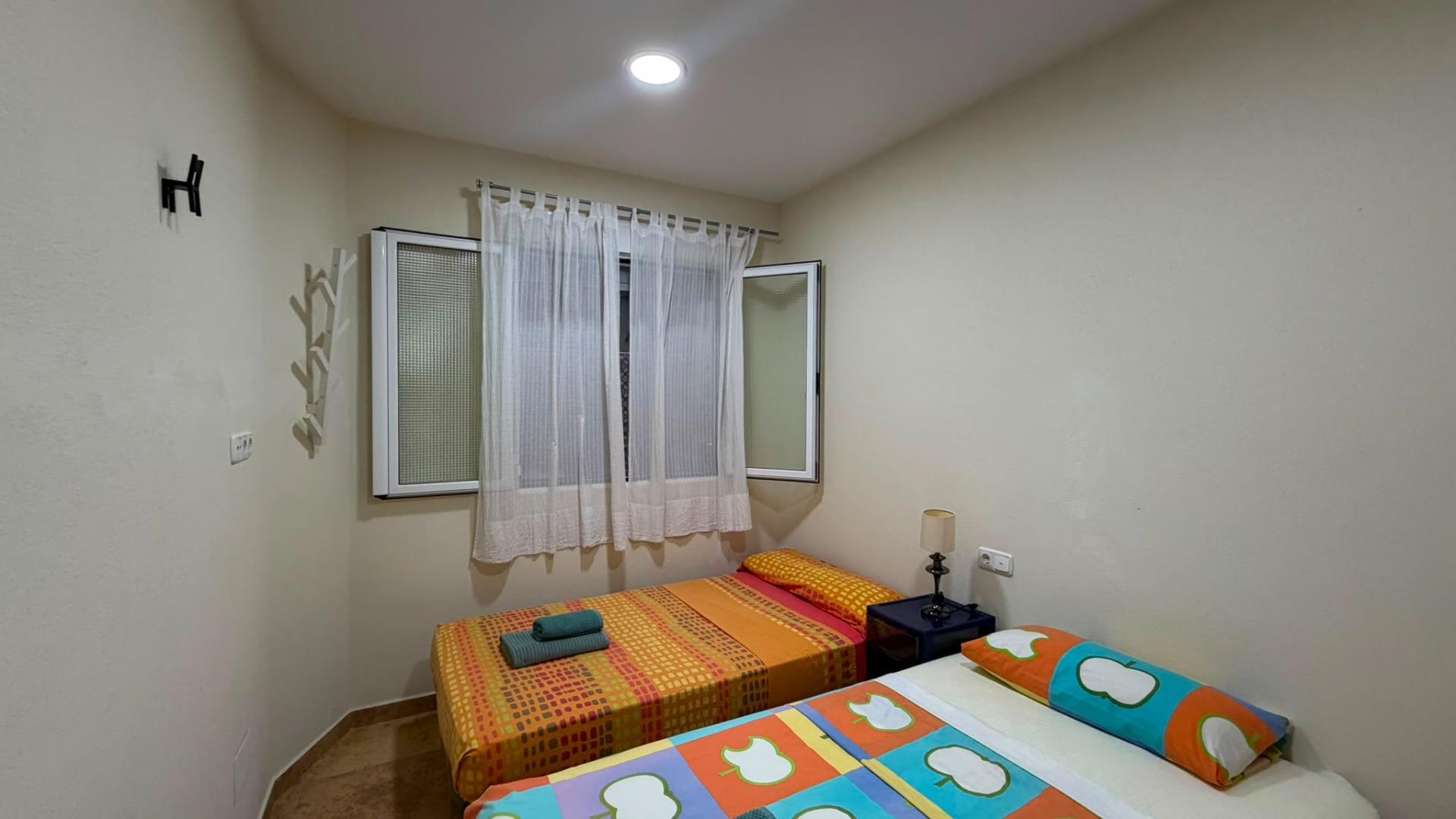 For sale - 3 Bedroom 1 Bathroom Apartment in Torrevieja - Acequion  - Alicante