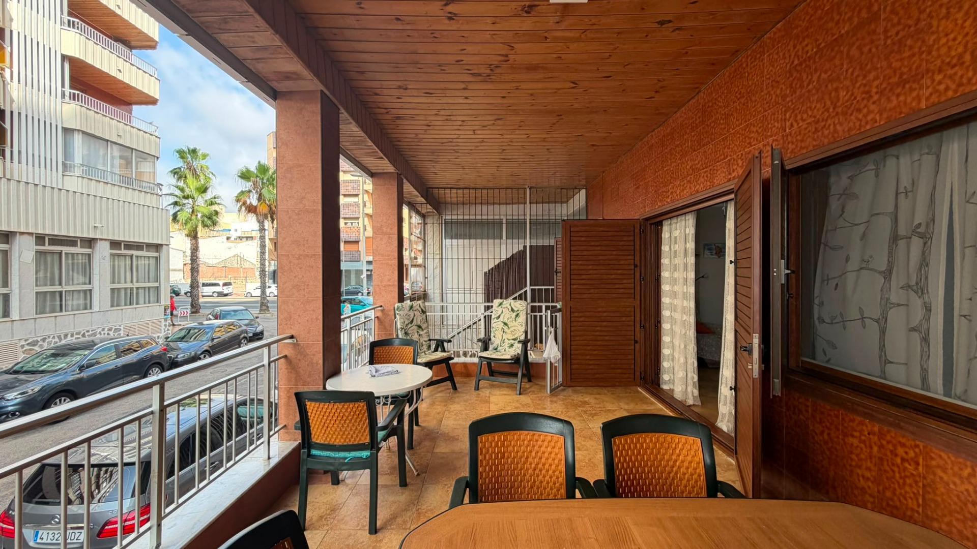 For sale - 3 Bedroom 1 Bathroom Apartment in Torrevieja - Acequion  - Alicante
