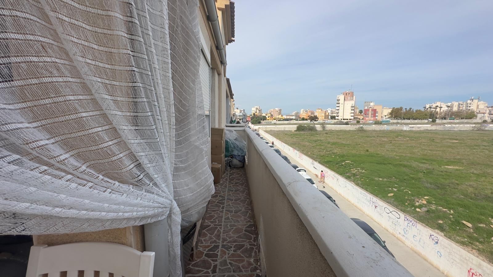 For sale - 2 Bedroom 1 Bathroom Penthouse in Torrevieja - Estacion De Autobuses  - Alicante
