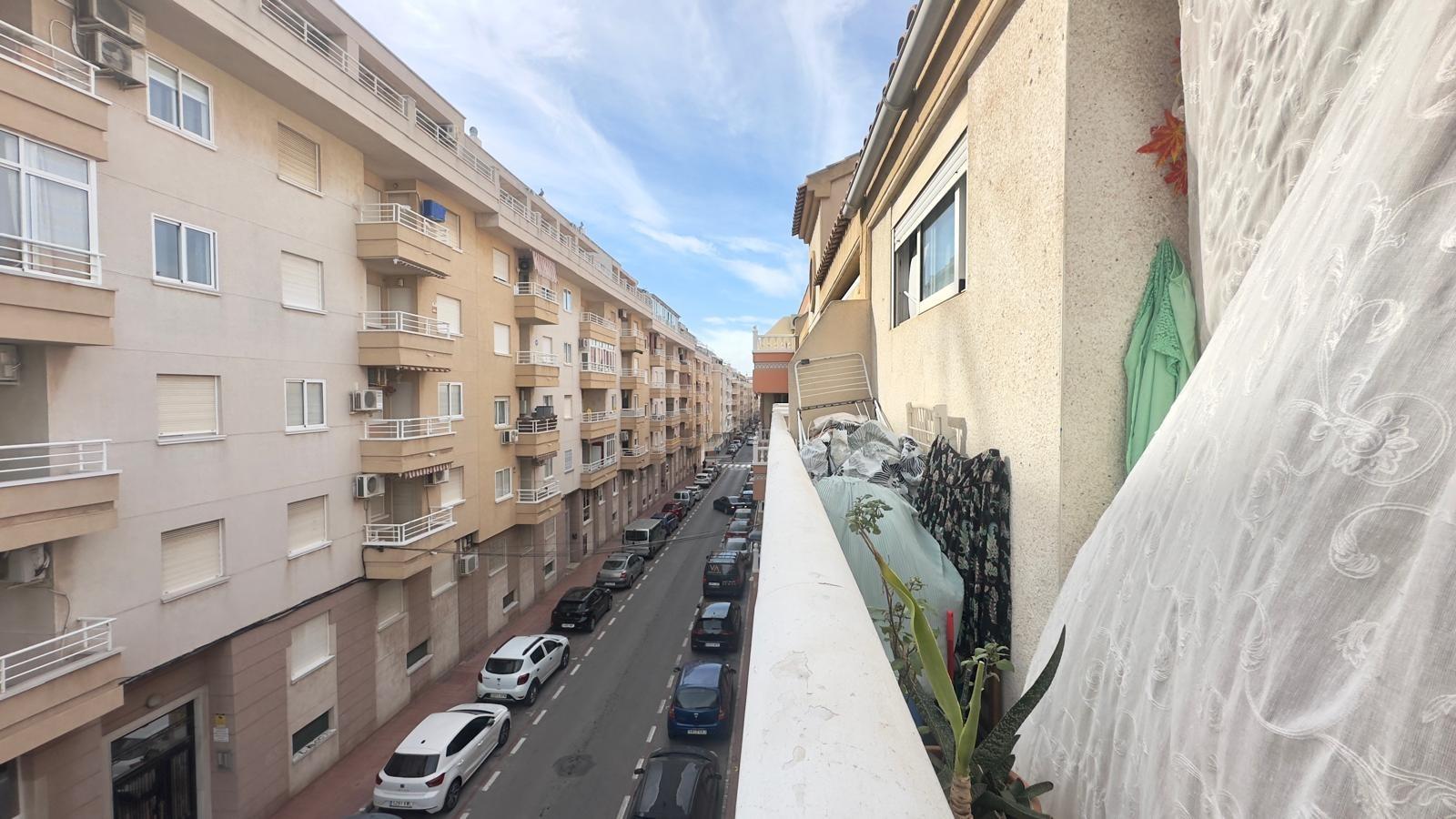 For sale - 2 Bedroom 1 Bathroom Penthouse in Torrevieja - Estacion De Autobuses  - Alicante