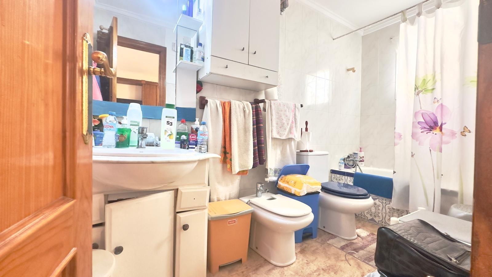 For sale - 2 Bedroom 1 Bathroom Penthouse in Torrevieja - Estacion De Autobuses  - Alicante
