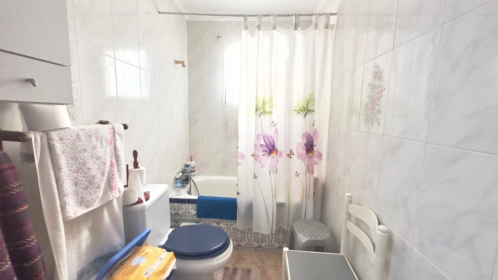 For sale - 2 Bedroom 1 Bathroom Penthouse in Torrevieja - Estacion De Autobuses  - Alicante