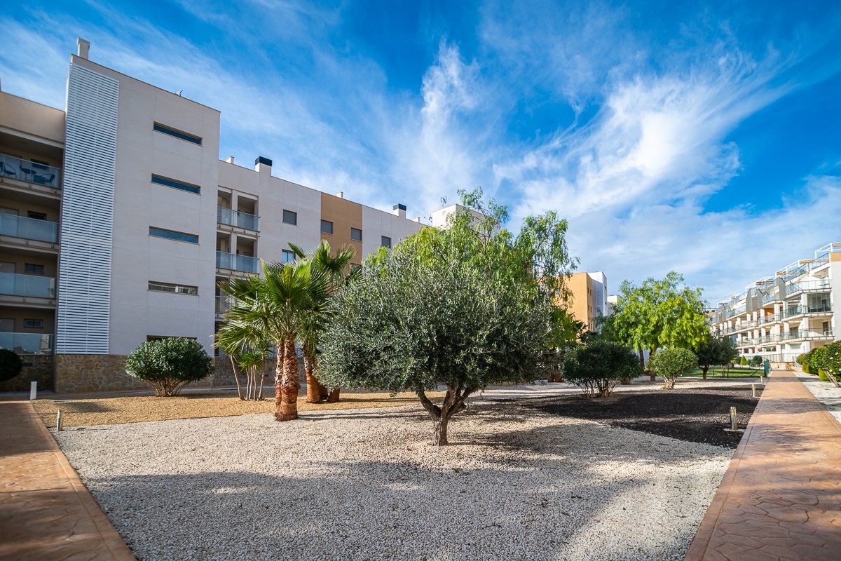 For sale - 3 Bedroom 2 Bathroom Apartment in Orihuela Costa - Costa Blanca  - Alicante