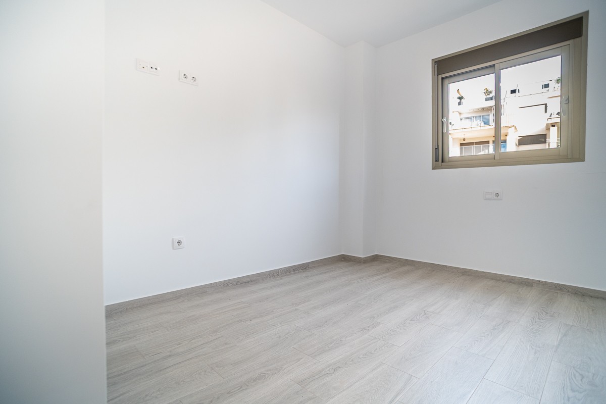 For sale - 3 Bedroom 2 Bathroom Apartment in Orihuela Costa - Costa Blanca  - Alicante