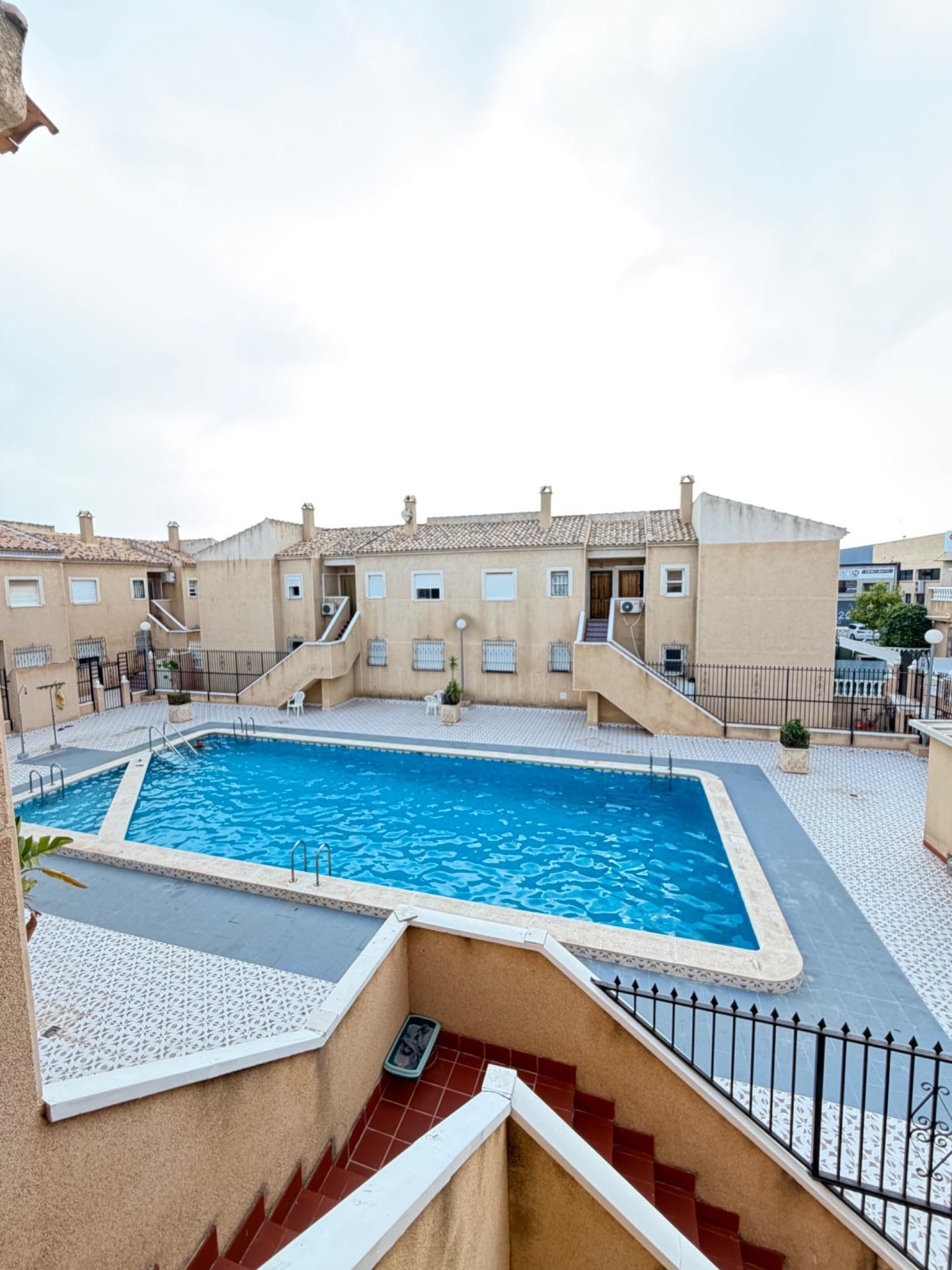 For sale - 2 Bedroom 1 Bathroom Apartment in Torrevieja - Centro  - Alicante