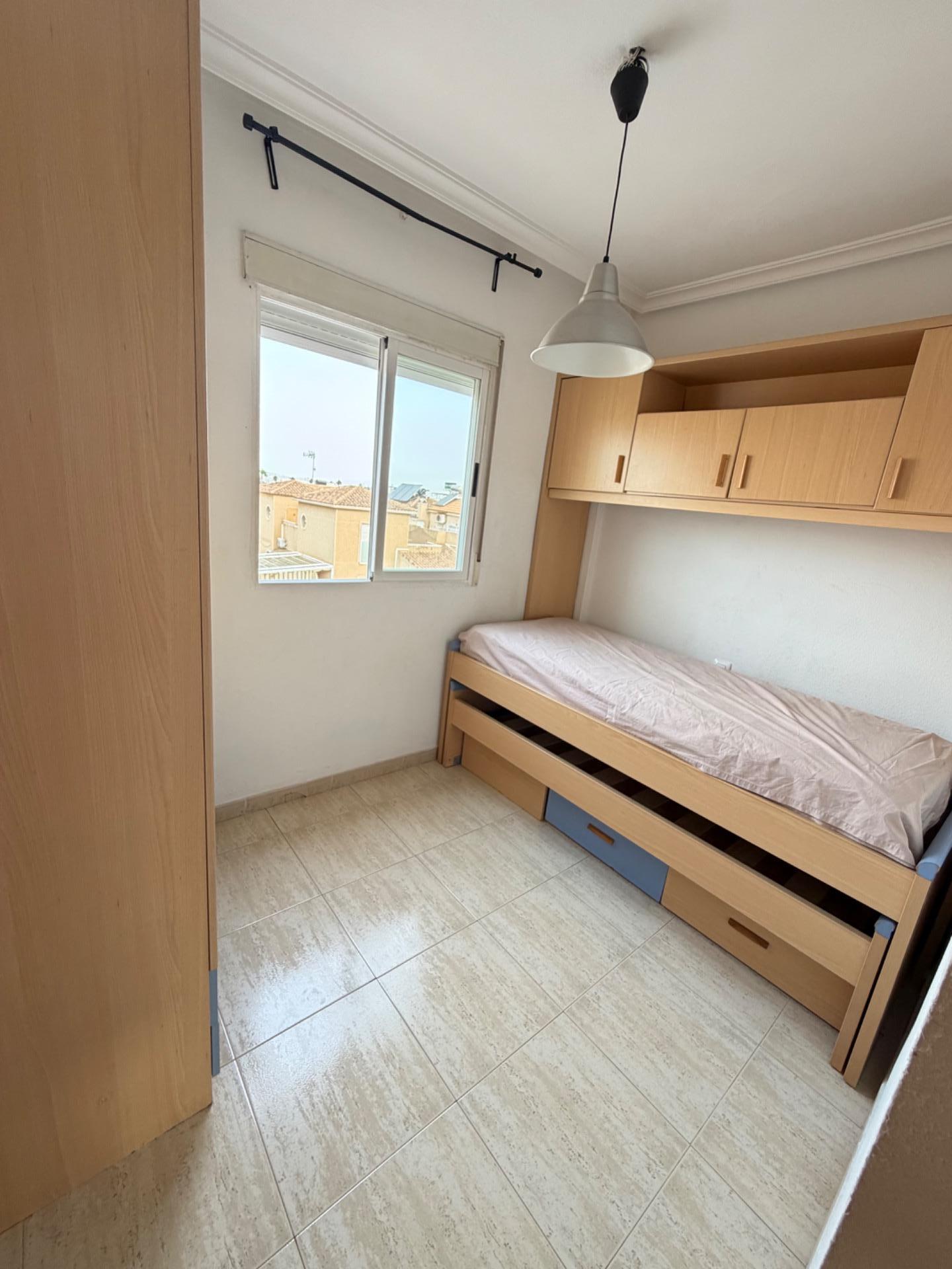 For sale - 2 Bedroom 1 Bathroom Apartment in Torrevieja - Centro  - Alicante