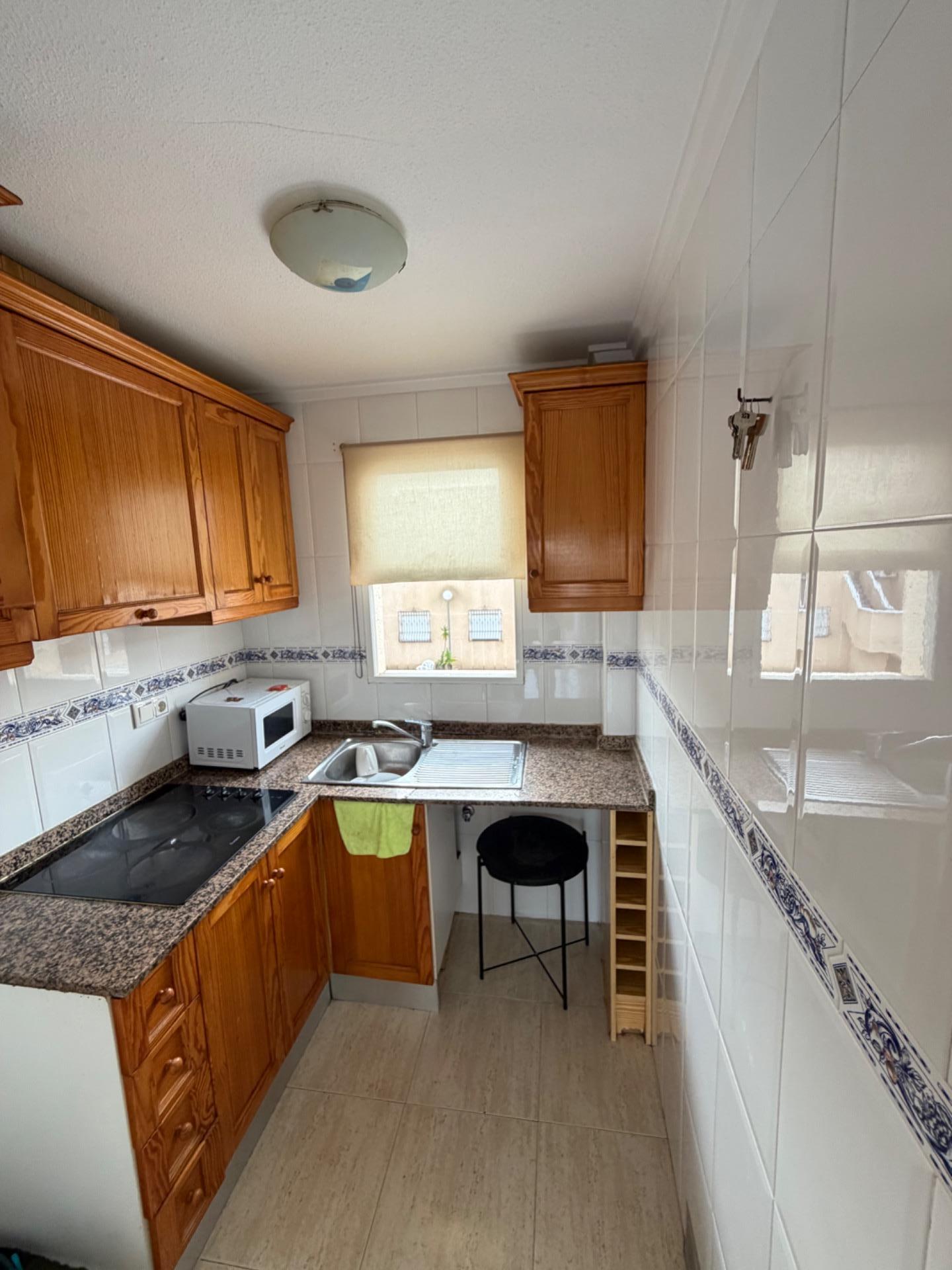 For sale - 2 Bedroom 1 Bathroom Apartment in Torrevieja - Centro  - Alicante