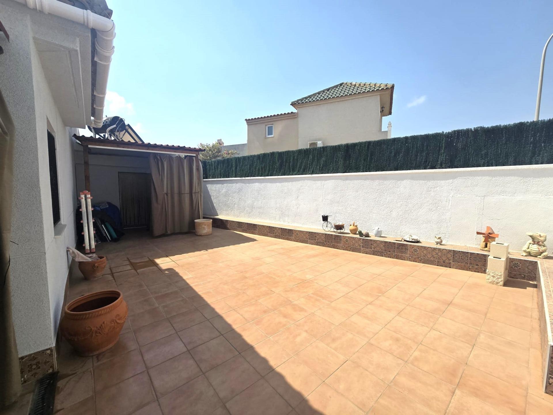 For sale - 3 Bedroom 1 Bathroom Town House in Torrevieja - Los Altos  - Alicante