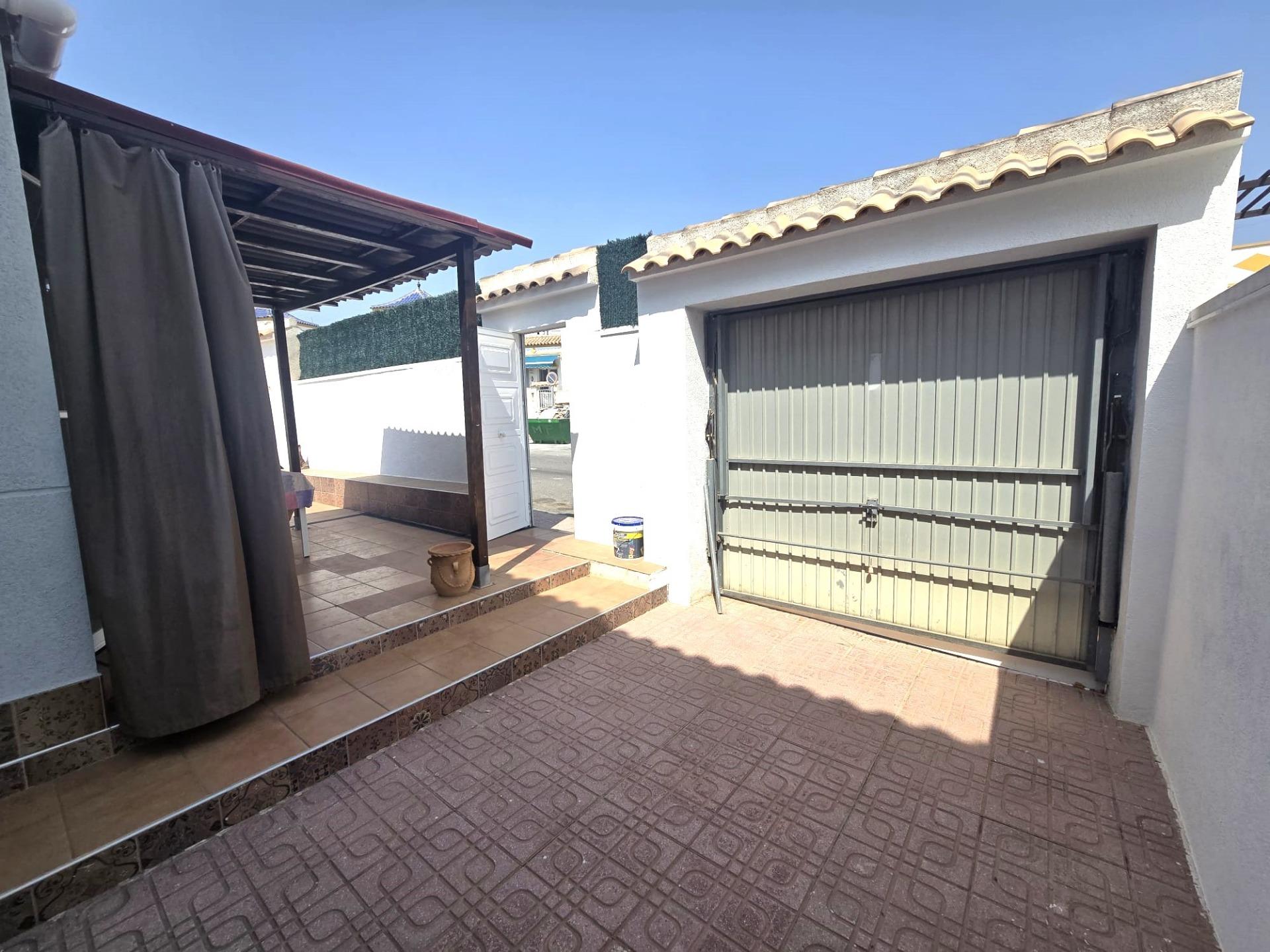 For sale - 3 Bedroom 1 Bathroom Town House in Torrevieja - Los Altos  - Alicante