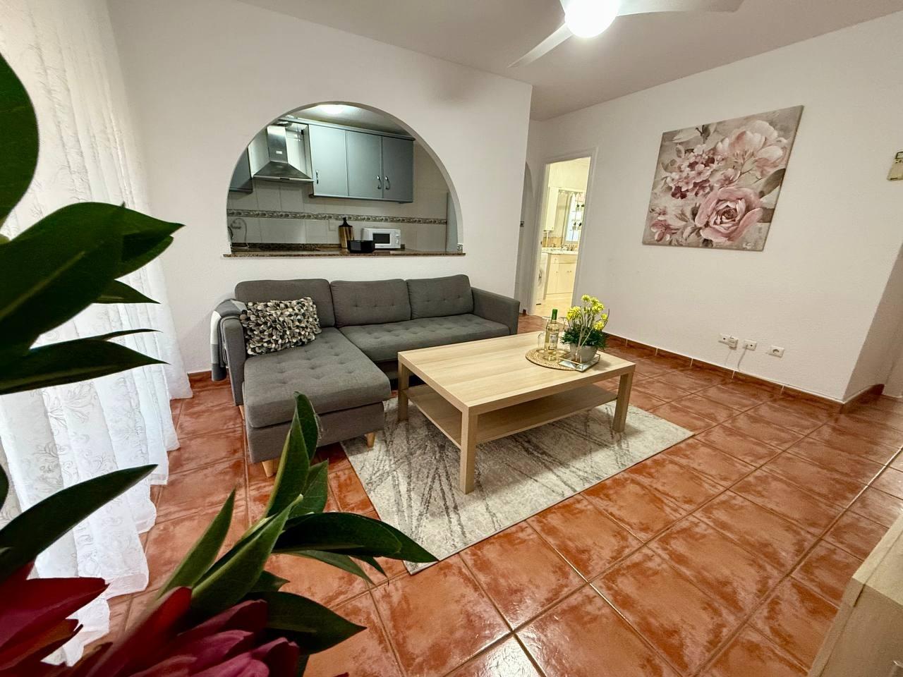 For sale - 2 Bedroom 2 Bathroom Apartment in Torrevieja - Playa Del Cura  - Alicante