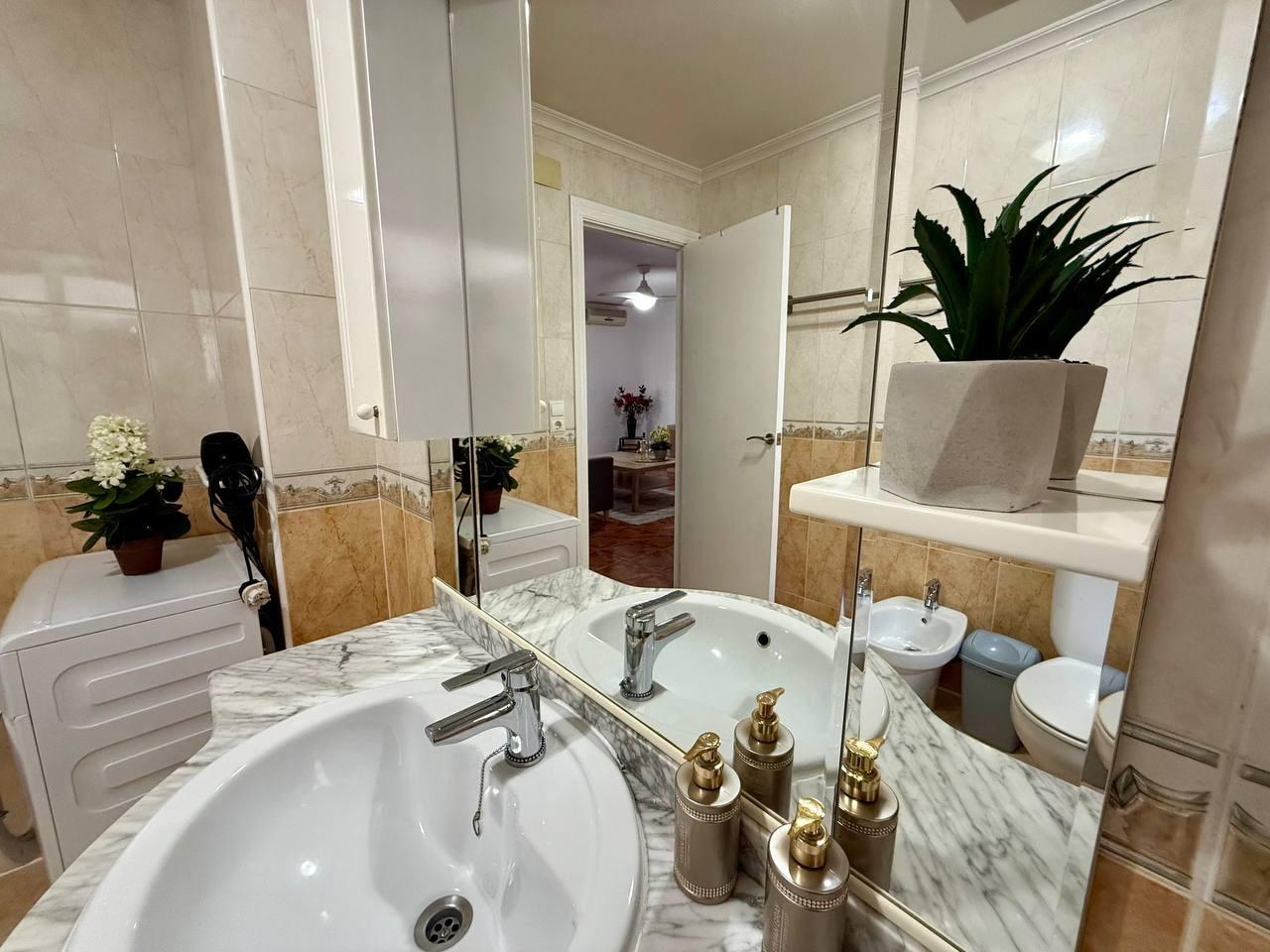 For sale - 2 Bedroom 2 Bathroom Apartment in Torrevieja - Playa Del Cura  - Alicante