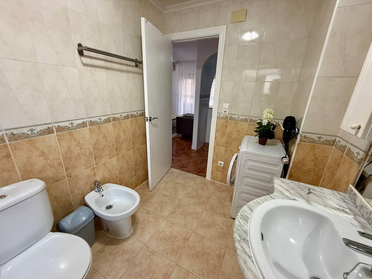 For sale - 2 Bedroom 2 Bathroom Apartment in Torrevieja - Playa Del Cura  - Alicante