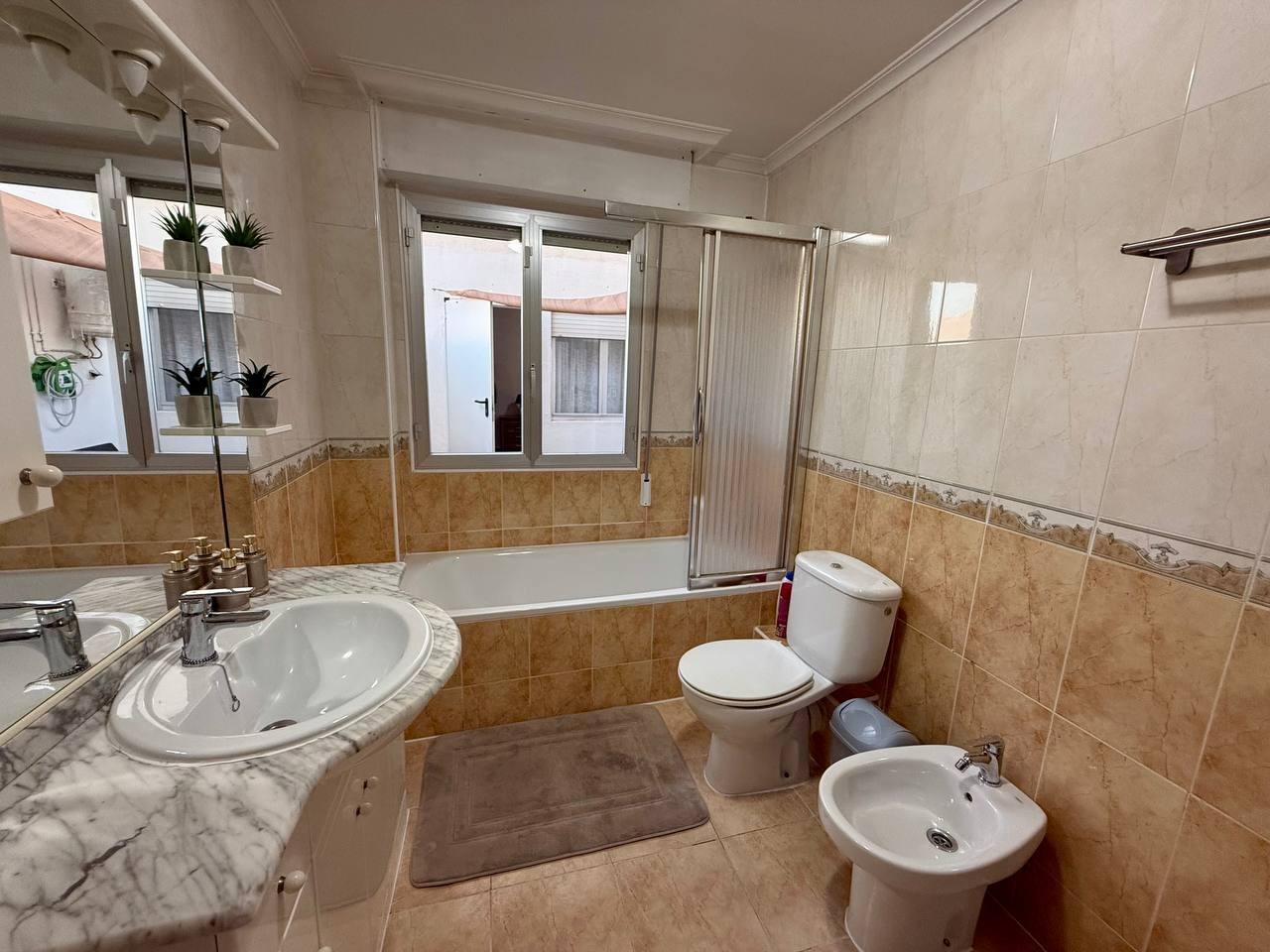 For sale - 2 Bedroom 2 Bathroom Apartment in Torrevieja - Playa Del Cura  - Alicante