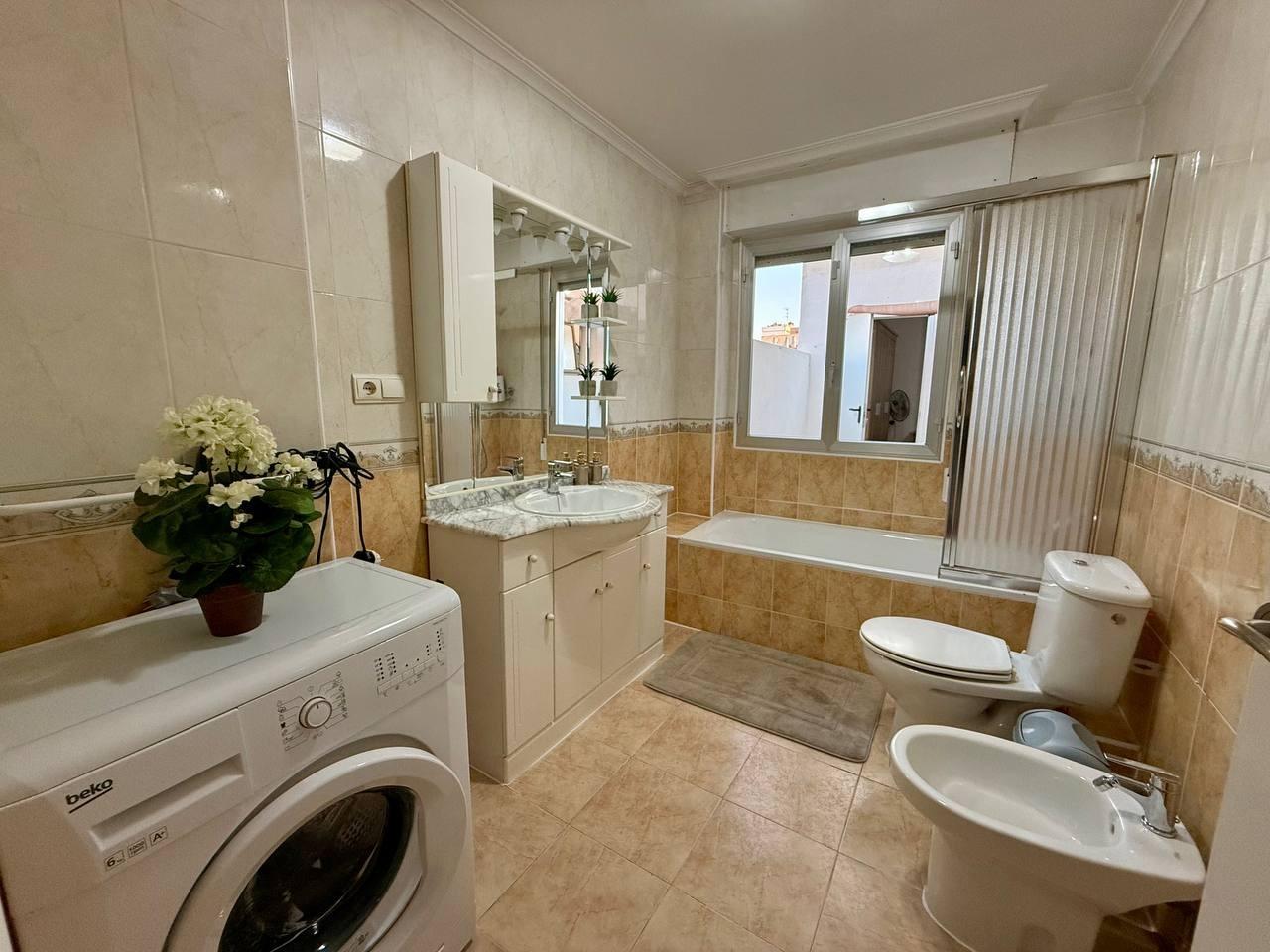 For sale - 2 Bedroom 2 Bathroom Apartment in Torrevieja - Playa Del Cura  - Alicante