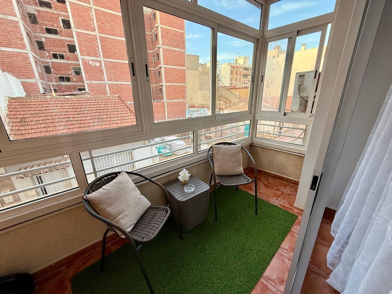 For sale - 2 Bedroom 2 Bathroom Apartment in Torrevieja - Playa Del Cura  - Alicante