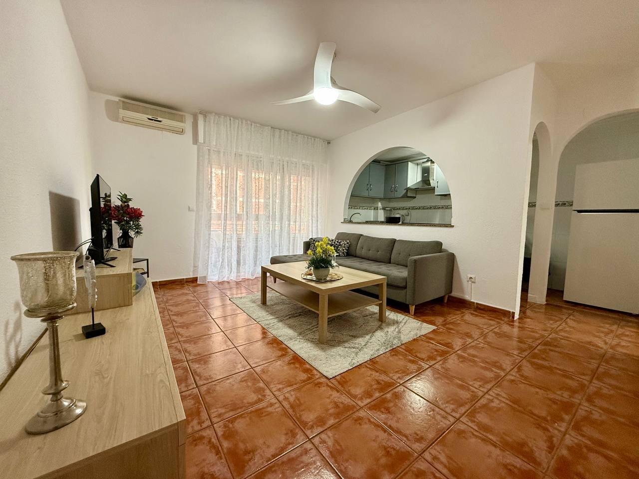 For sale - 2 Bedroom 2 Bathroom Apartment in Torrevieja - Playa Del Cura  - Alicante