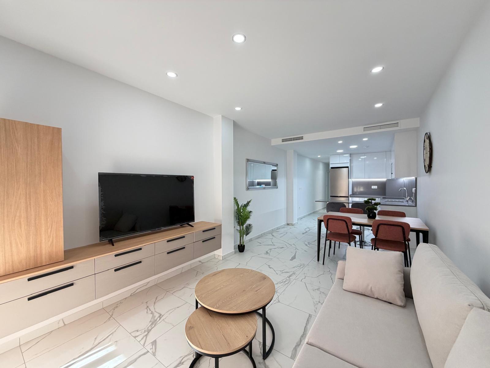 For sale - 2 Bedroom 2 Bathroom Apartment in Torrevieja - Estacion De Autobuses  - Alicante