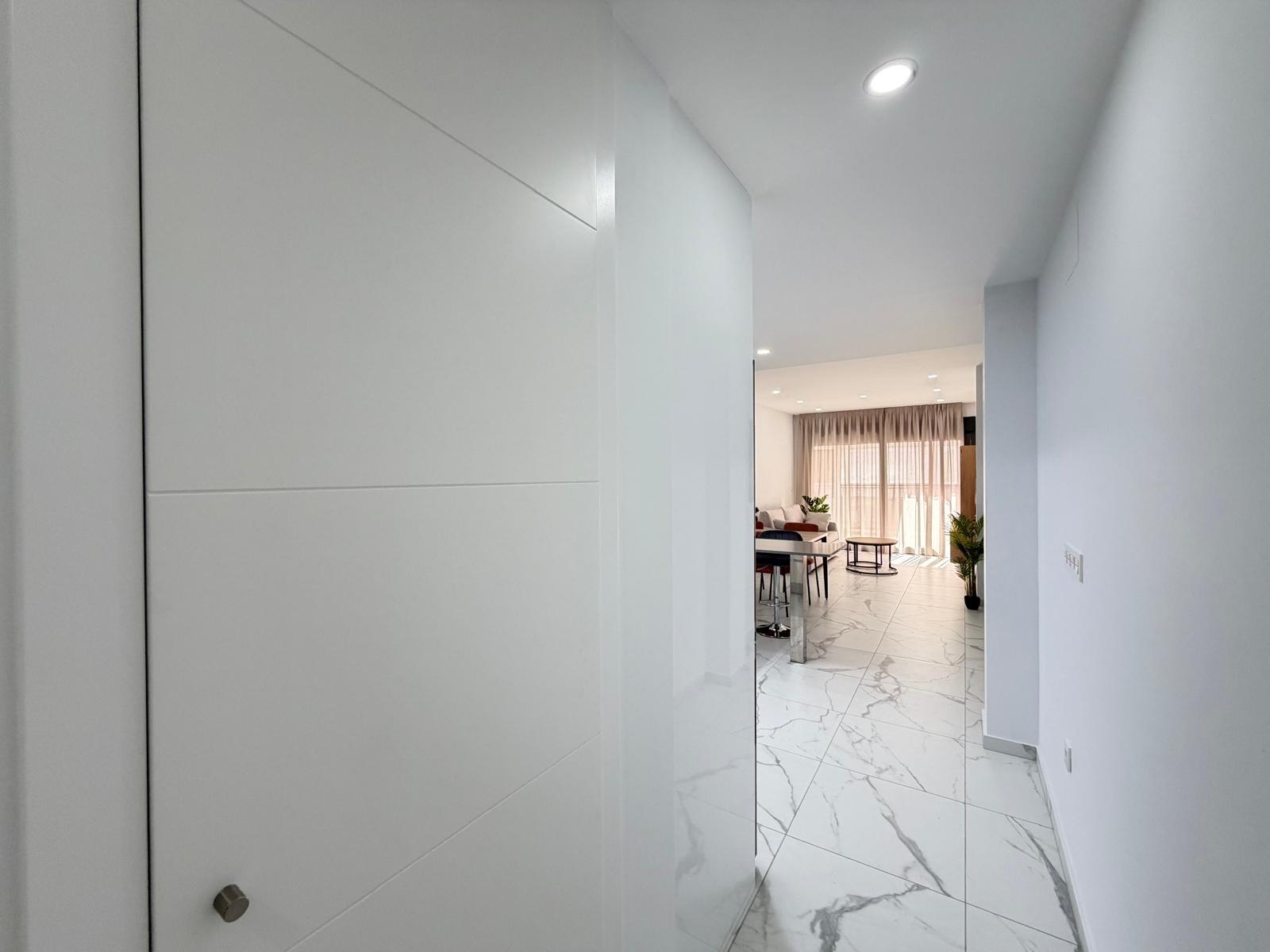 For sale - 2 Bedroom 2 Bathroom Apartment in Torrevieja - Estacion De Autobuses  - Alicante