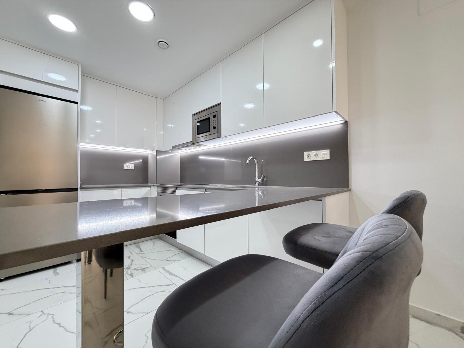 For sale - 2 Bedroom 2 Bathroom Apartment in Torrevieja - Estacion De Autobuses  - Alicante