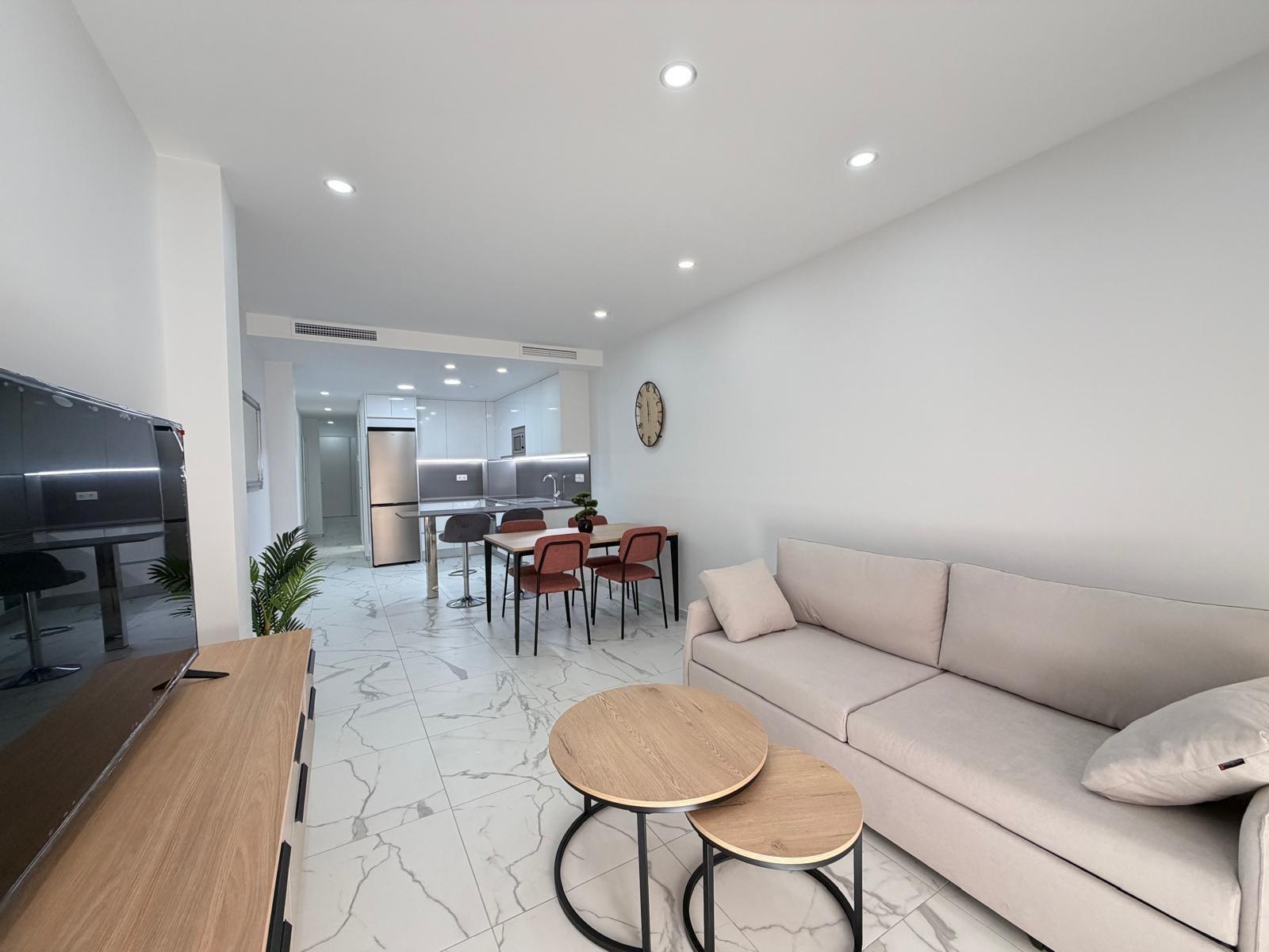 For sale - 2 Bedroom 2 Bathroom Apartment in Torrevieja - Estacion De Autobuses  - Alicante