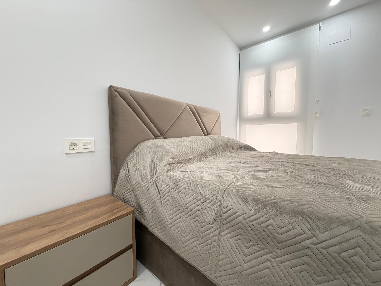 For sale - 2 Bedroom 2 Bathroom Apartment in Torrevieja - Estacion De Autobuses  - Alicante