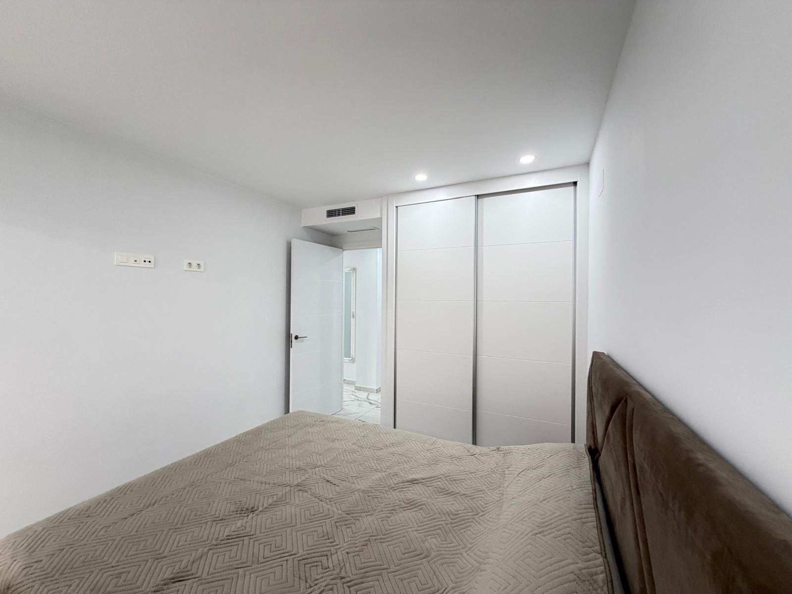 For sale - 2 Bedroom 2 Bathroom Apartment in Torrevieja - Estacion De Autobuses  - Alicante
