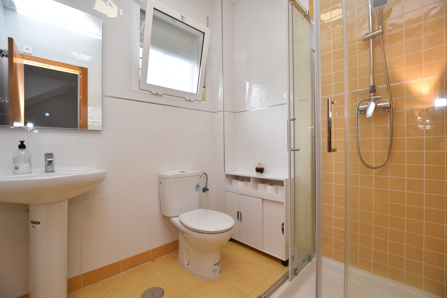 For sale - 3 Bedroom 2 Bathroom Villa in Algorfa - Inland  - Alicante