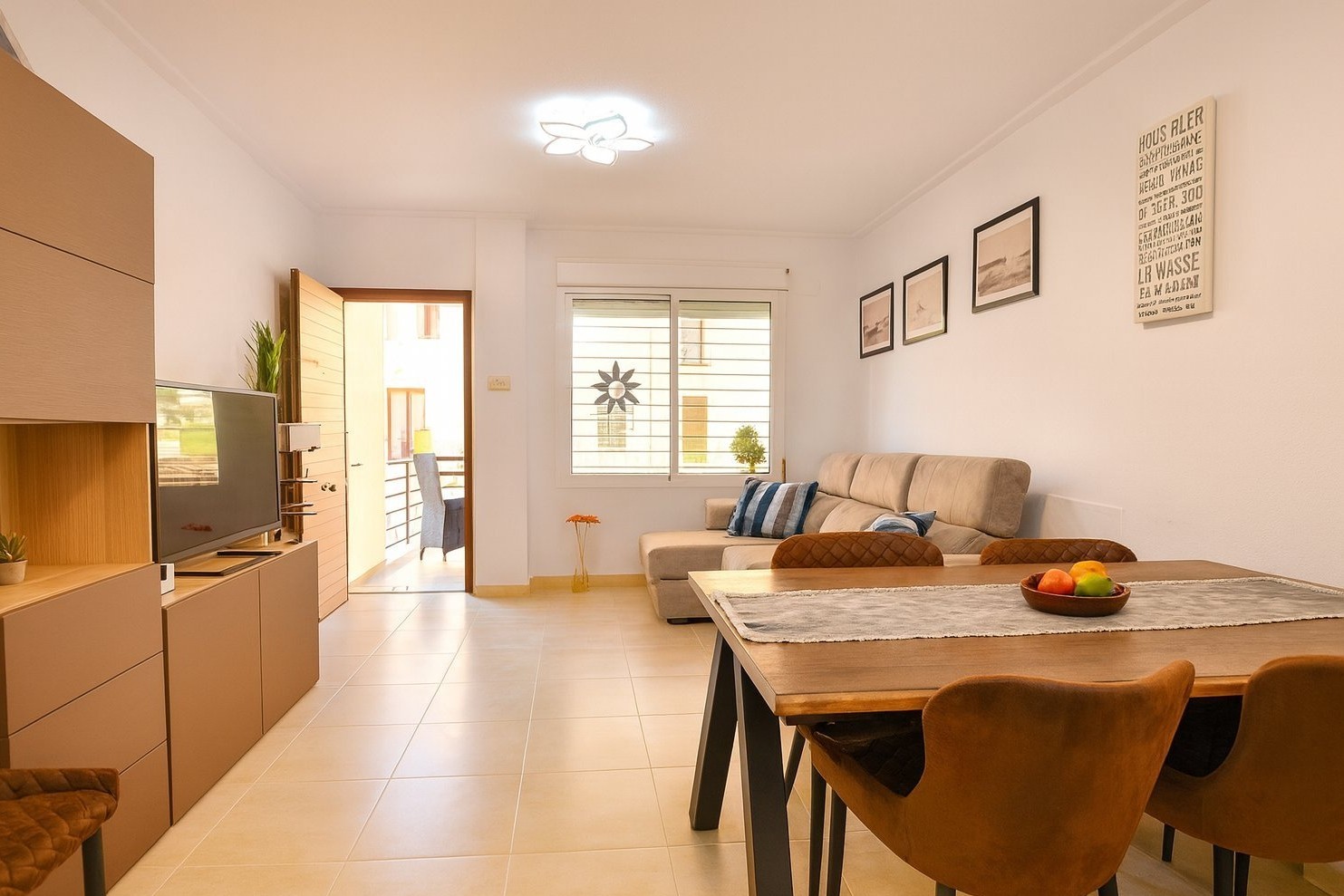 For sale - 3 Bedroom 2 Bathroom Villa in Algorfa - Inland  - Alicante