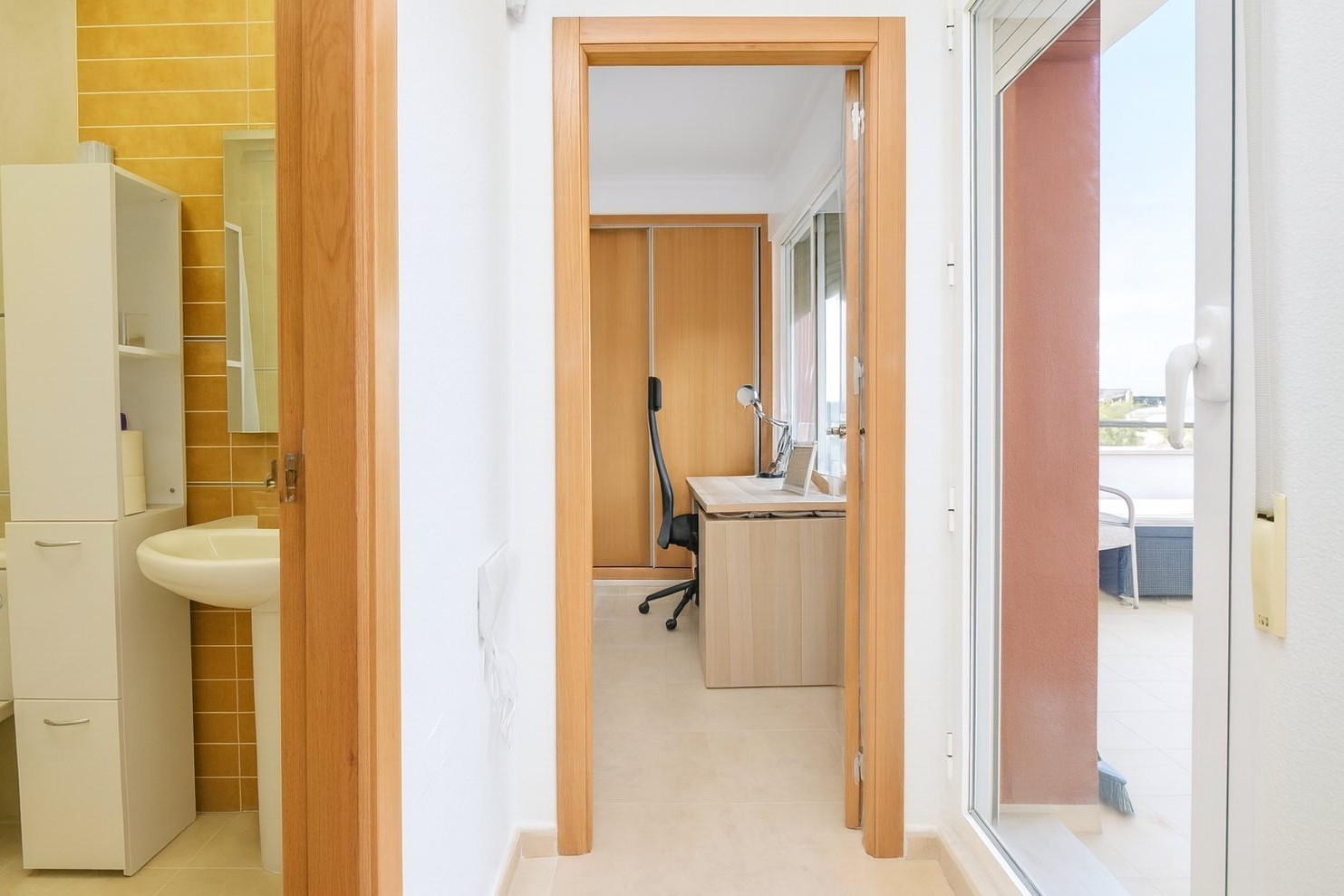 For sale - 3 Bedroom 2 Bathroom Villa in Algorfa - Inland  - Alicante