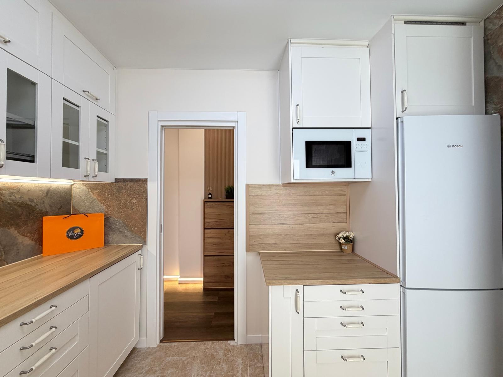 For sale - 3 Bedroom 2 Bathroom Apartment in Torrevieja - Torrevieja  - Alicante