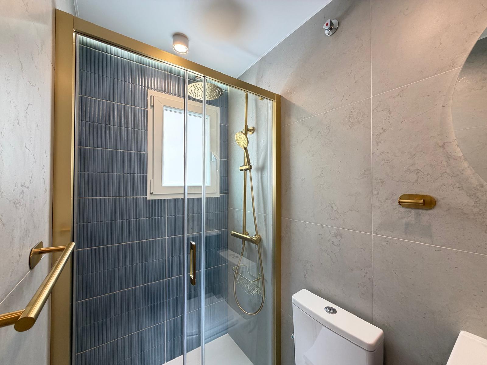 For sale - 3 Bedroom 2 Bathroom Apartment in Torrevieja - Torrevieja  - Alicante