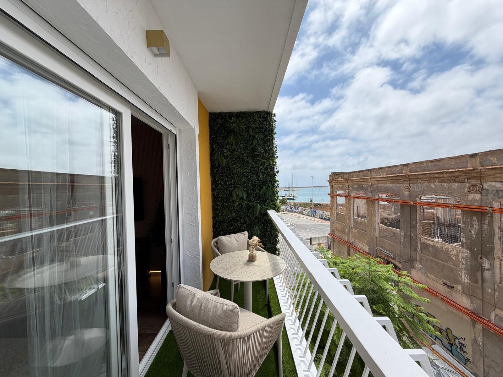 For sale - 3 Bedroom 2 Bathroom Apartment in Torrevieja - Torrevieja  - Alicante