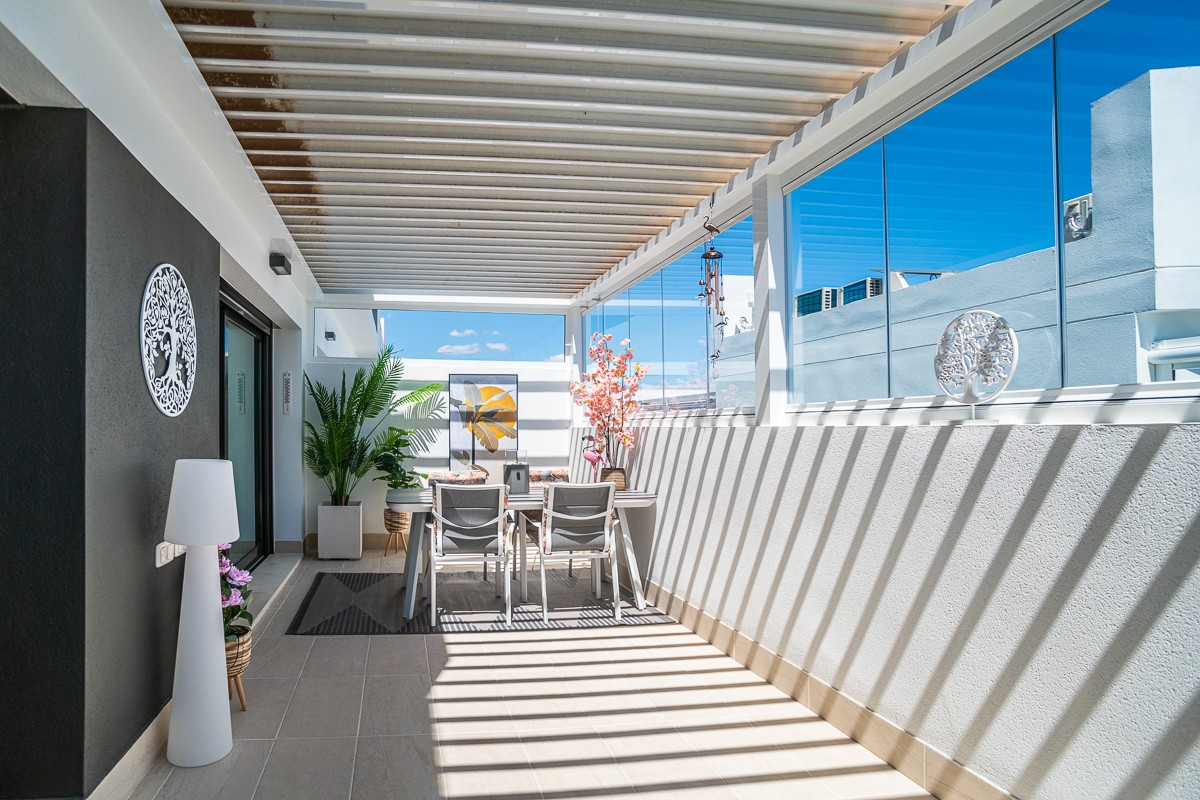 For sale - 3 Bedroom 3 Bathroom Apartment in Torrevieja - Costa Blanca  - Alicante
