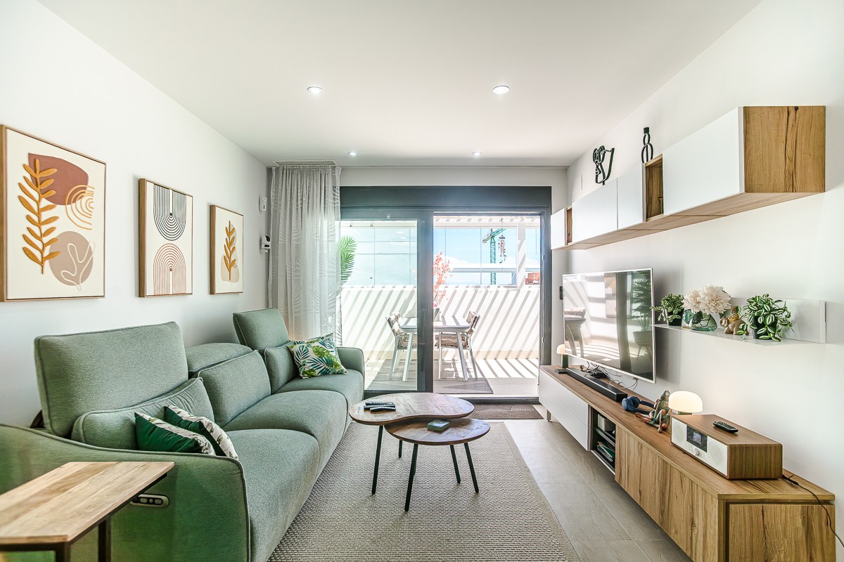 For sale - 3 Bedroom 3 Bathroom Apartment in Torrevieja - Costa Blanca  - Alicante