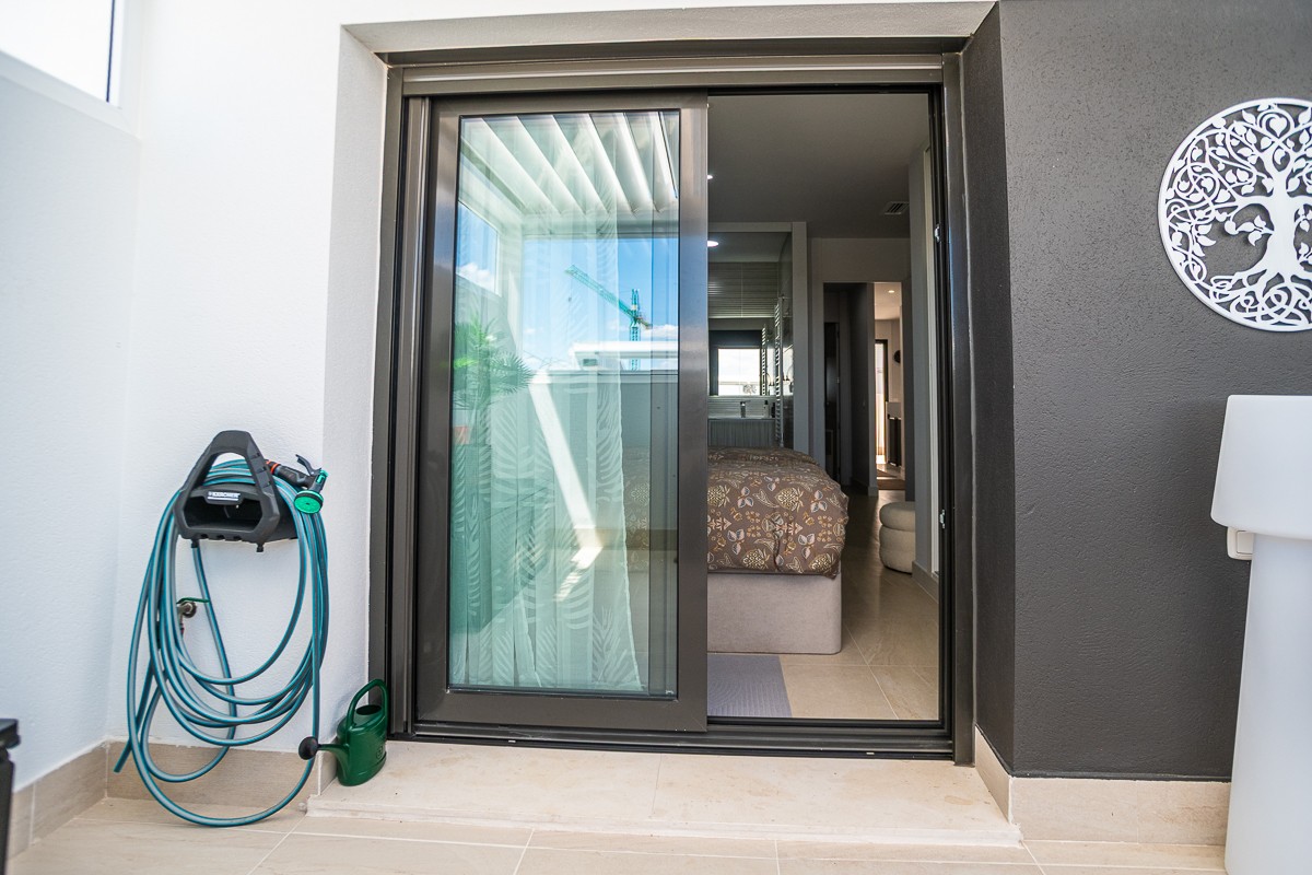For sale - 3 Bedroom 3 Bathroom Apartment in Torrevieja - Costa Blanca  - Alicante