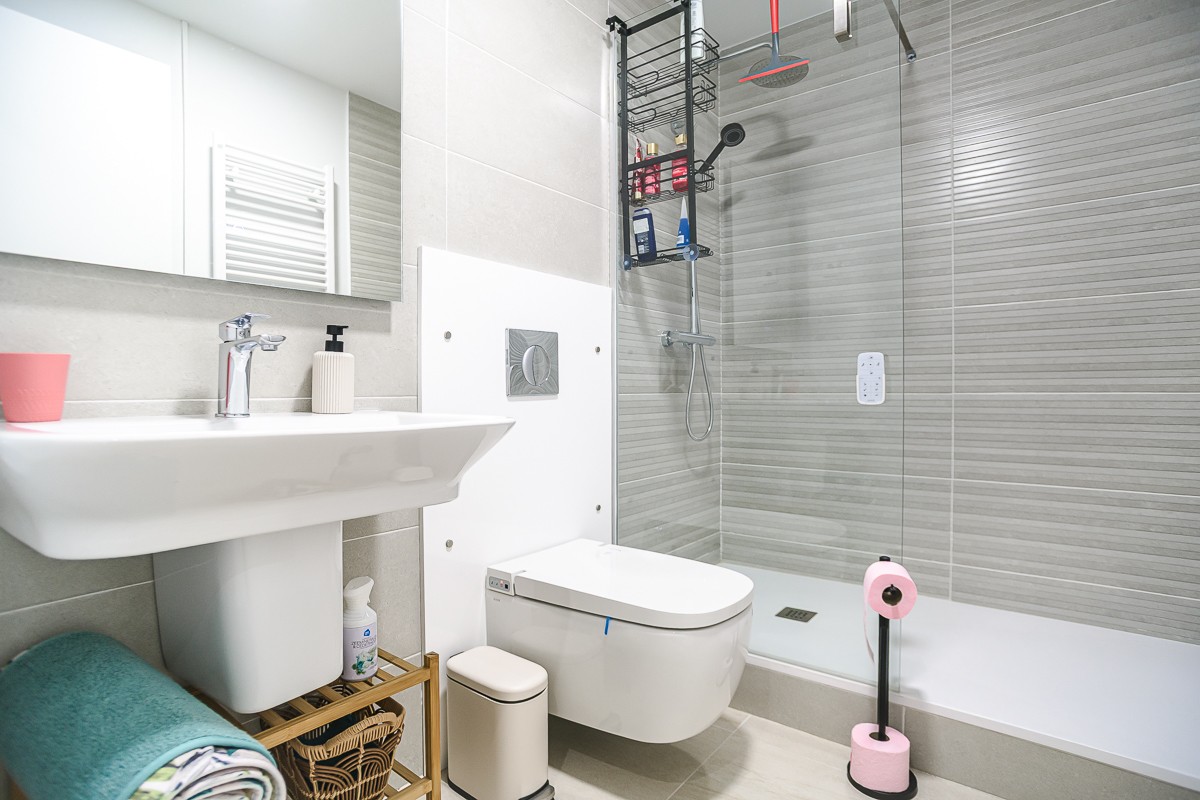 For sale - 3 Bedroom 3 Bathroom Apartment in Torrevieja - Costa Blanca  - Alicante