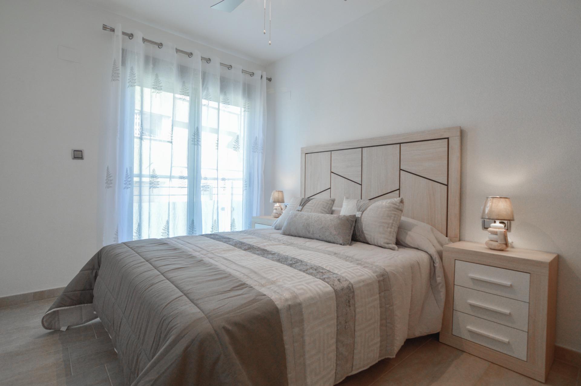 For sale - 2 Bedroom 2 Bathroom Apartment in Torrevieja - Playa Del Cura  - Alicante