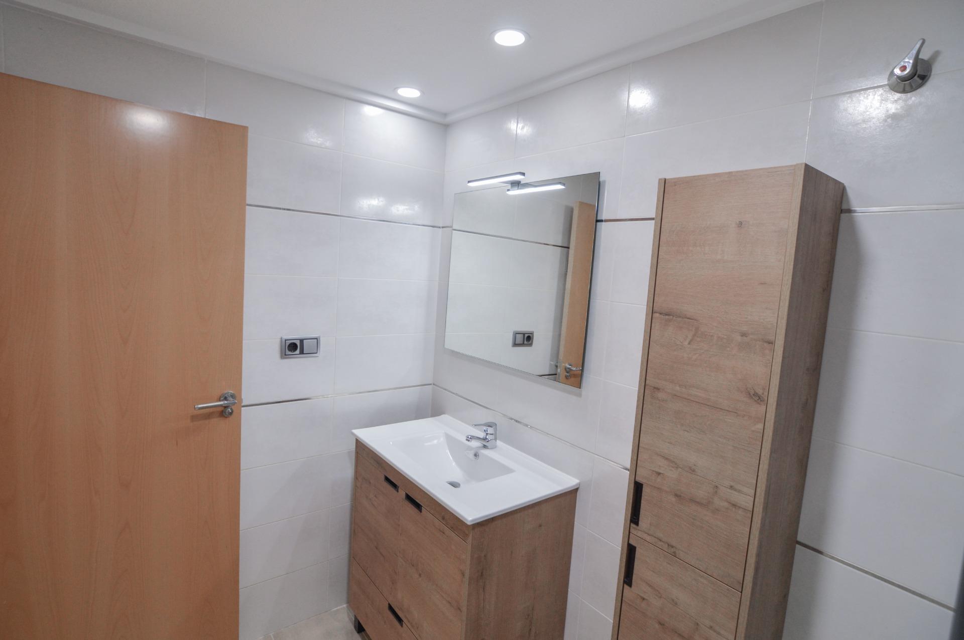 For sale - 2 Bedroom 2 Bathroom Apartment in Torrevieja - Playa Del Cura  - Alicante