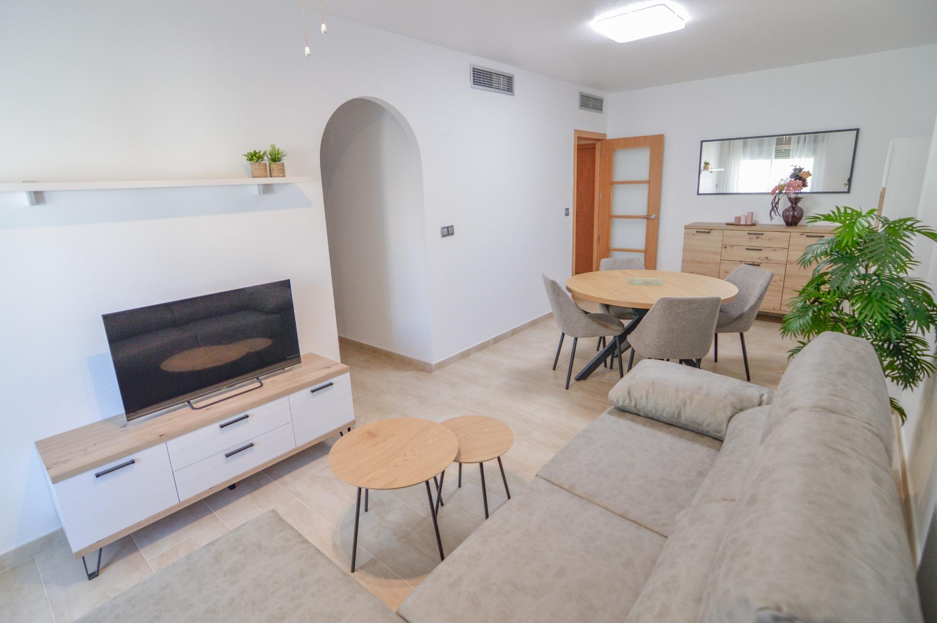 For sale - 2 Bedroom 2 Bathroom Apartment in Torrevieja - Playa Del Cura  - Alicante