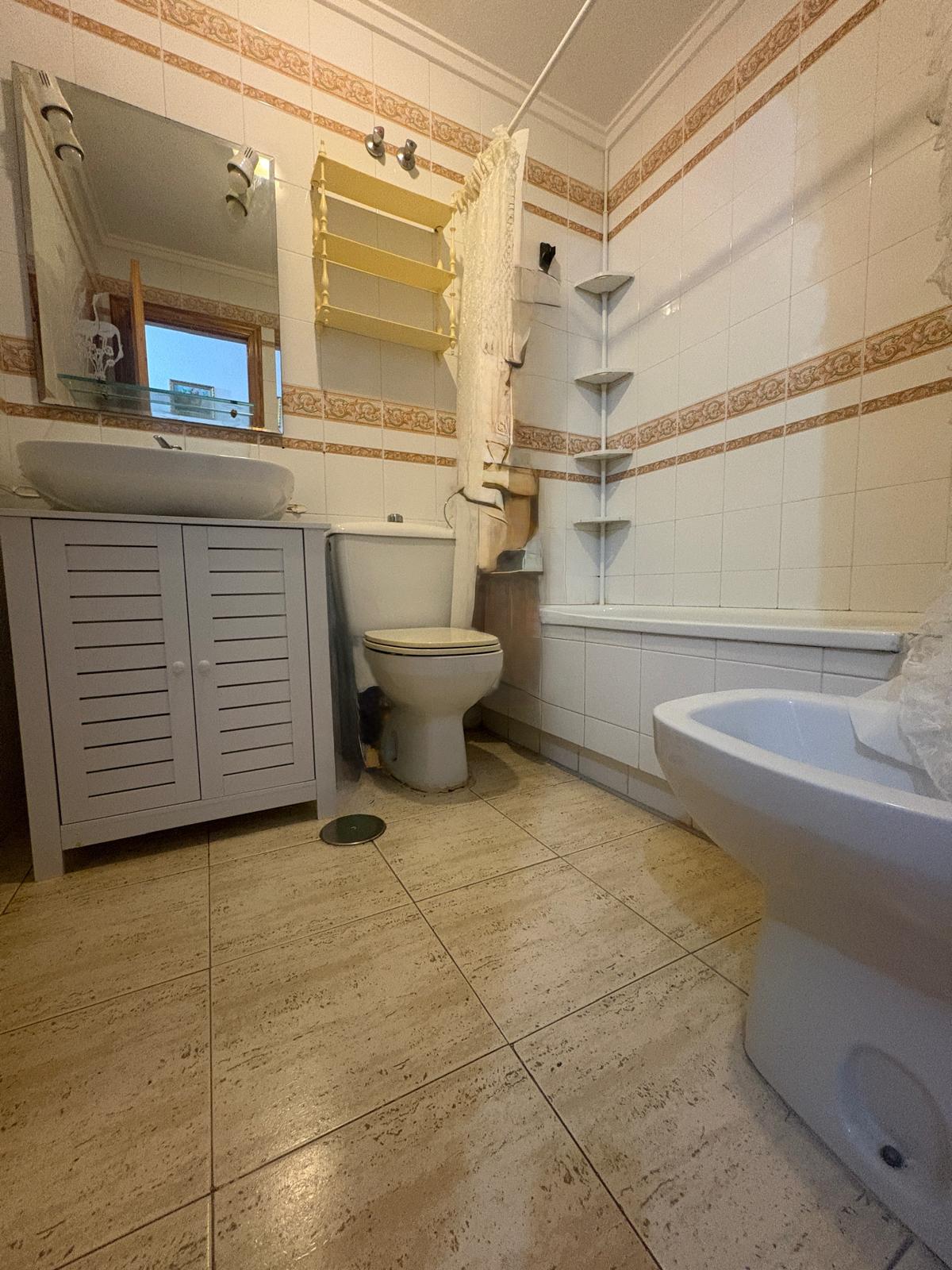 For sale - 2 Bedroom 1 Bathroom Apartment in Torrevieja - Costa Blanca  - Alicante