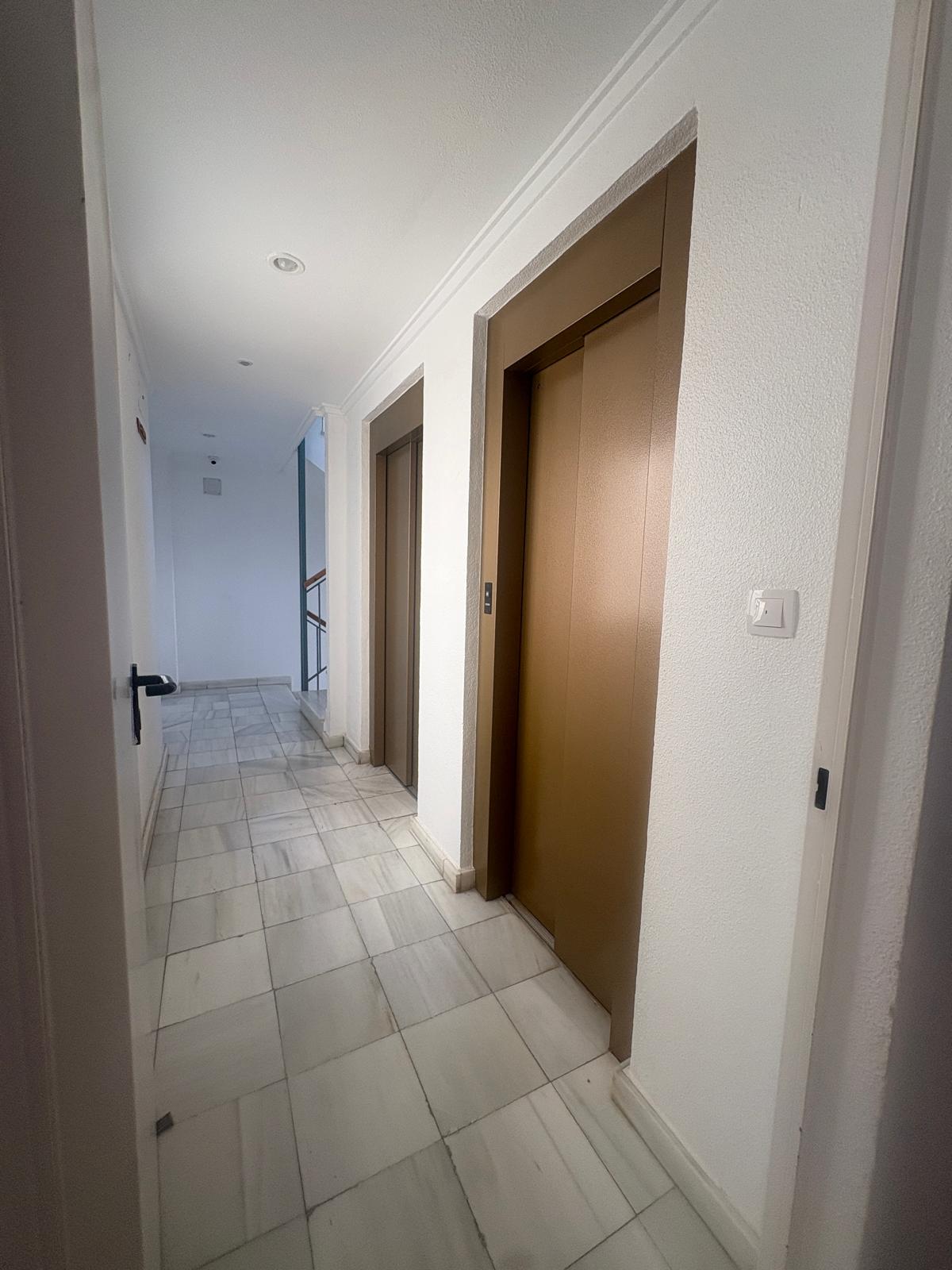 For sale - 2 Bedroom 1 Bathroom Apartment in Torrevieja - Costa Blanca  - Alicante