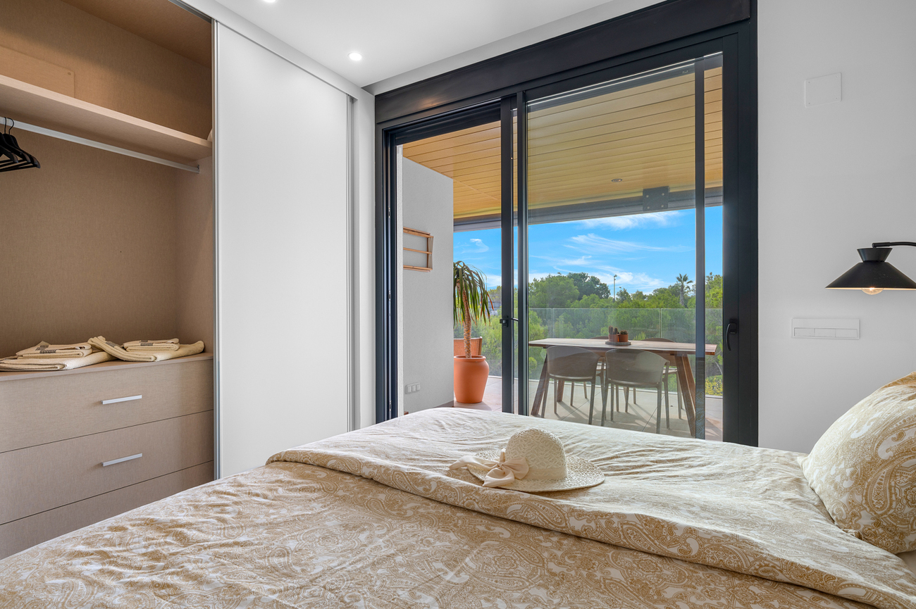 For sale - 2 Bedroom 2 Bathroom Apartment in Orihuela Costa - Las Colinas Golf  - Alicante