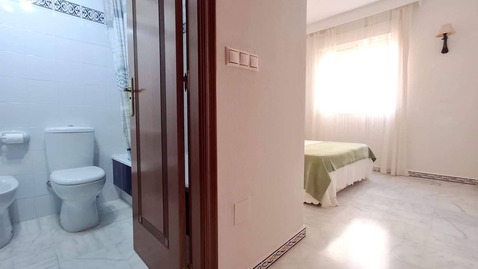 For sale - 2 Bedroom 2 Bathroom Apartment in Torrevieja - Los Frutales  - Alicante