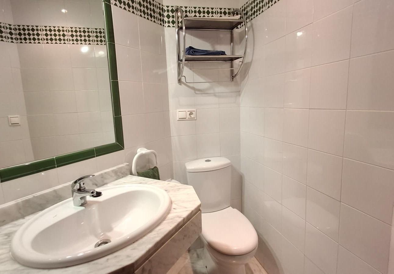 For sale - 2 Bedroom 2 Bathroom Apartment in Torrevieja - Los Frutales  - Alicante