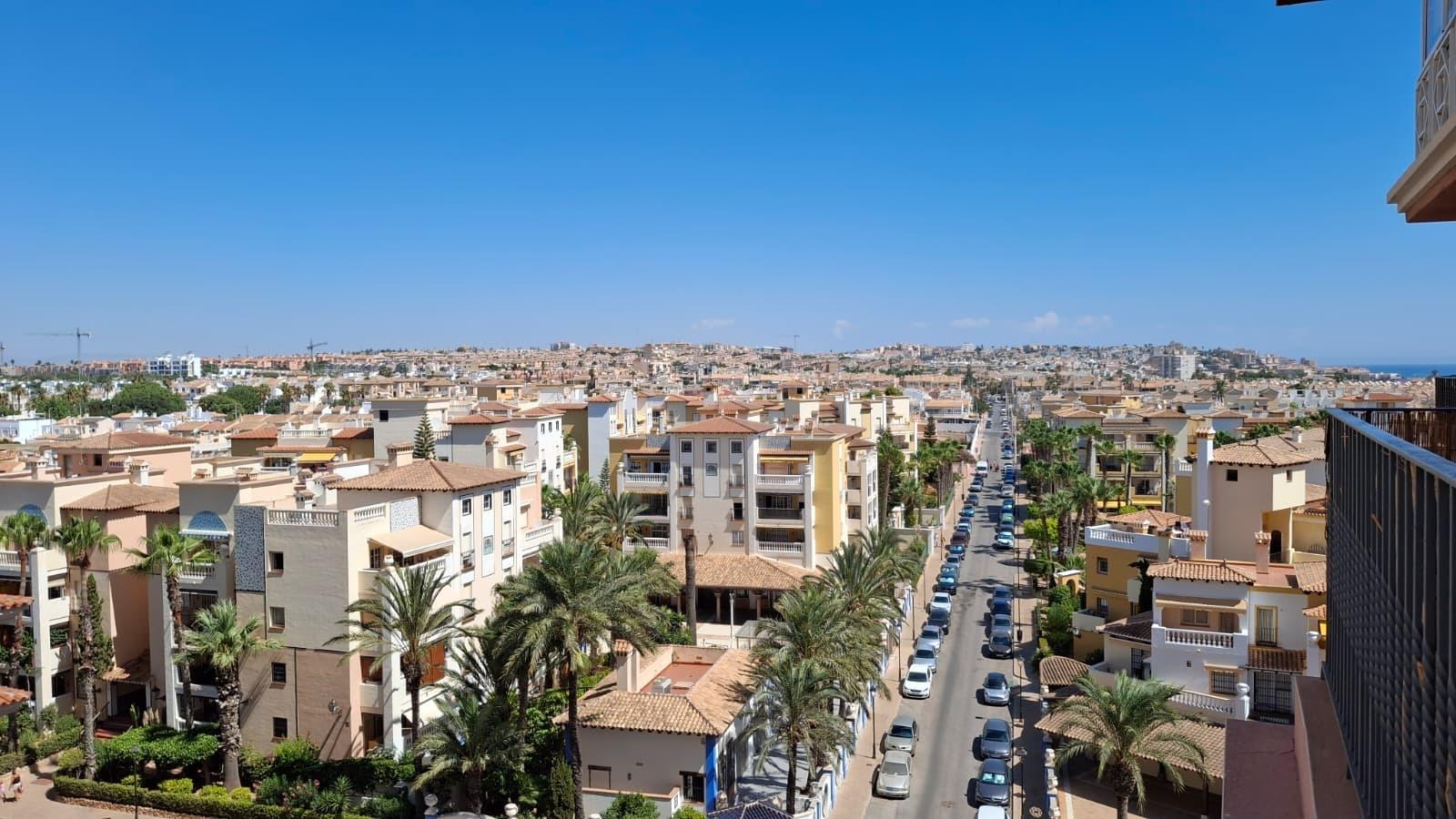 For sale - 2 Bedroom 2 Bathroom Apartment in Torrevieja - Los Frutales  - Alicante
