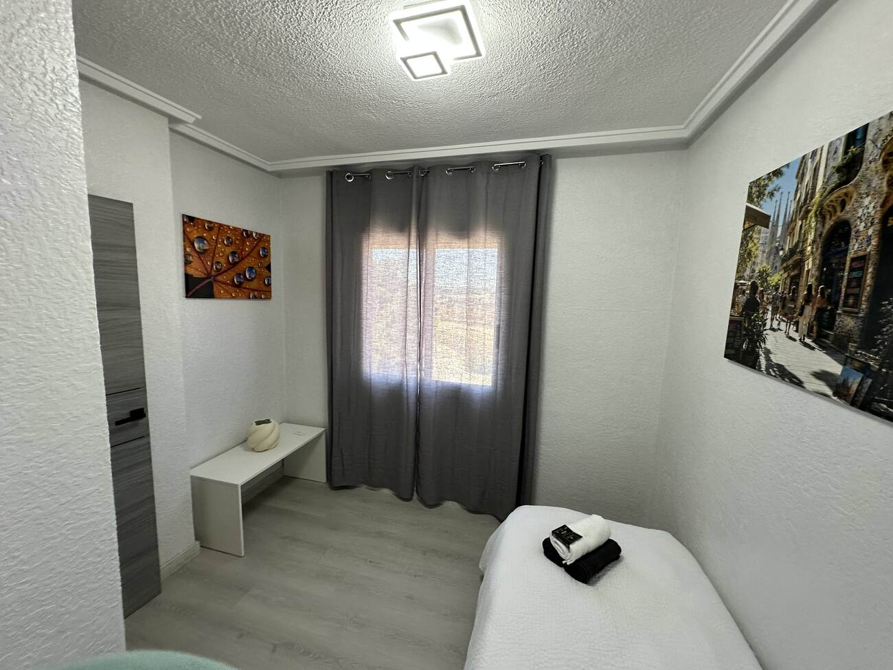 For sale - 3 Bedroom 2 Bathroom Apartment in Torrevieja - Centro  - Alicante