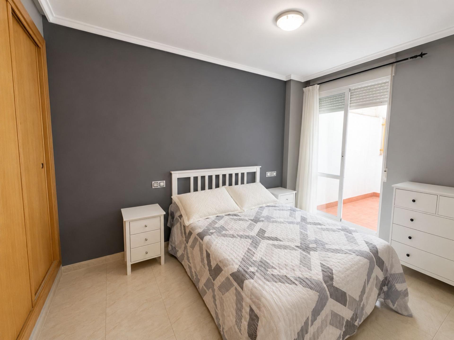 For sale - 2 Bedroom 1 Bathroom Apartment in Torrevieja - Estacion De Autobuses  - Alicante