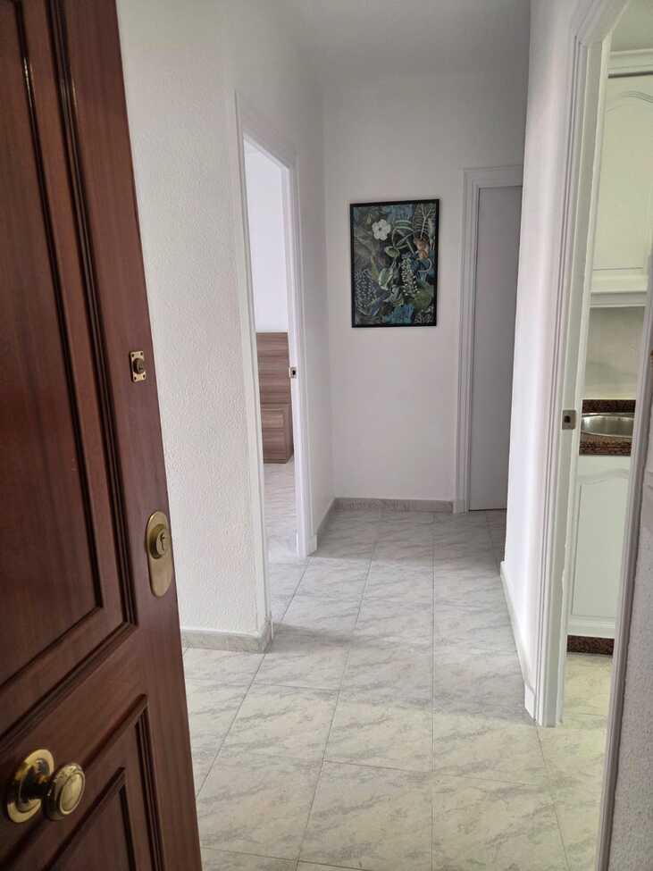 For sale - 3 Bedroom 2 Bathroom Apartment in Torrevieja - Habaneras  - Alicante